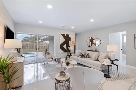 5251 SW 4th Street Plantation FL 33317