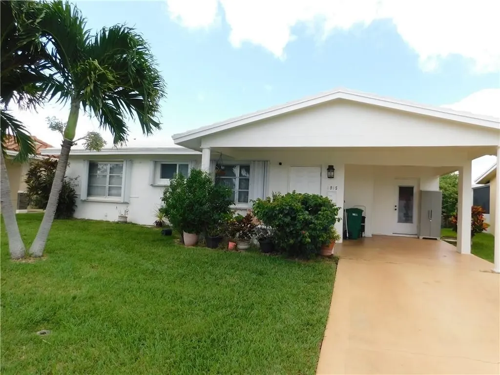 4905 NW 43rd Avenue Tamarac FL 33319