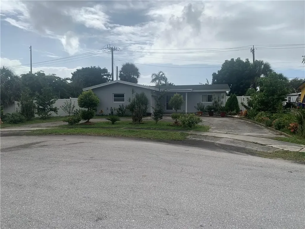 6270 Liberty Street Hollywood FL 33024