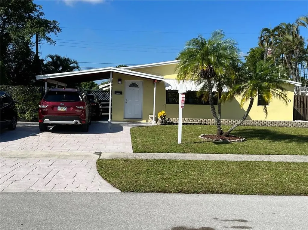720 SW 67th Terrace Pembroke Pines FL 33023