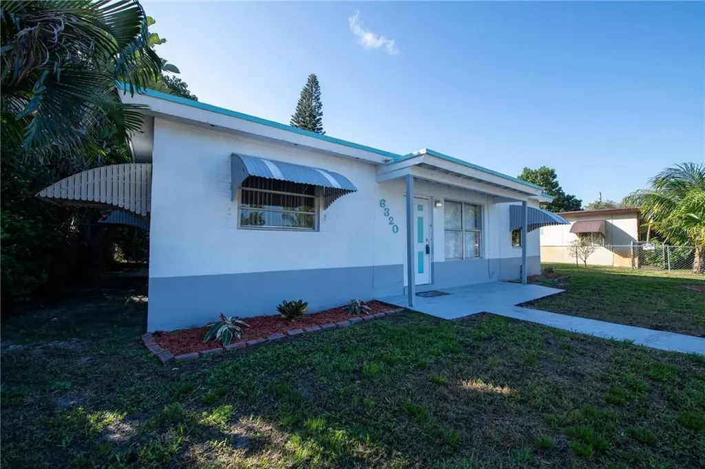 6320 Garfield Street Hollywood FL 33024