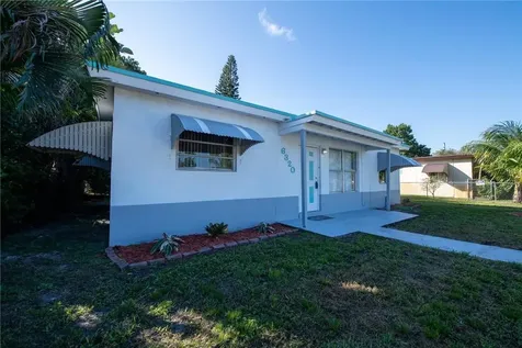 6320 Garfield Street Hollywood FL 33024