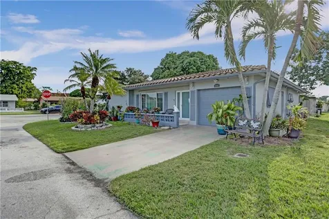 4966 NW 48th Way Tamarac FL 33319