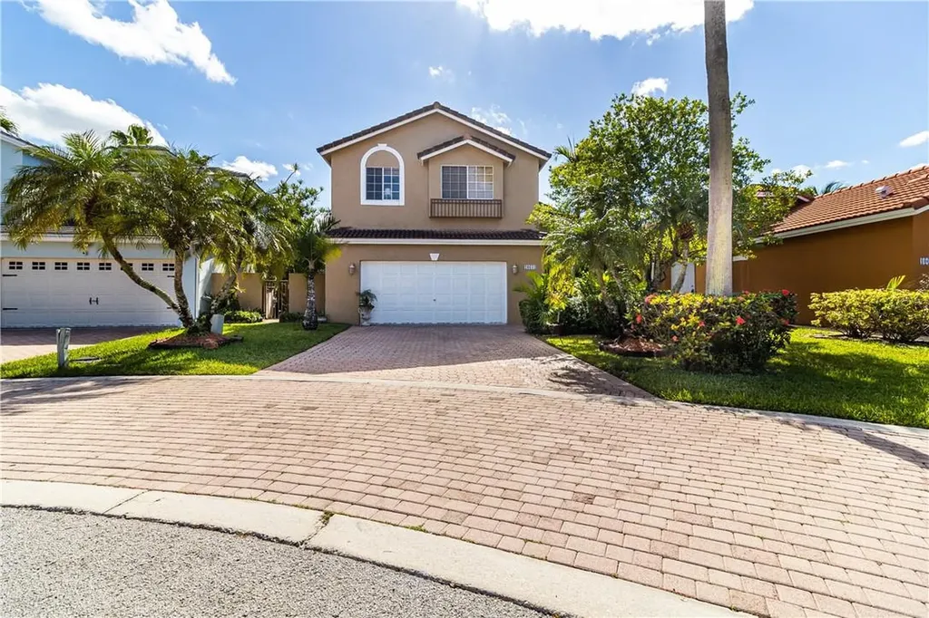 10644 NW 7th Street Pembroke Pines FL 33026