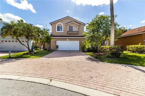 10644 NW 7th Street Pembroke Pines FL 33026