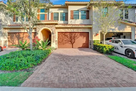 136 SW 127th Terrace Plantation FL 33325