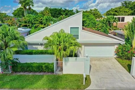 7811 NW 4th Street Plantation FL 33324