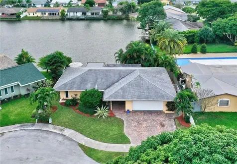 1920 NW 41st Street Oakland Park FL 33309