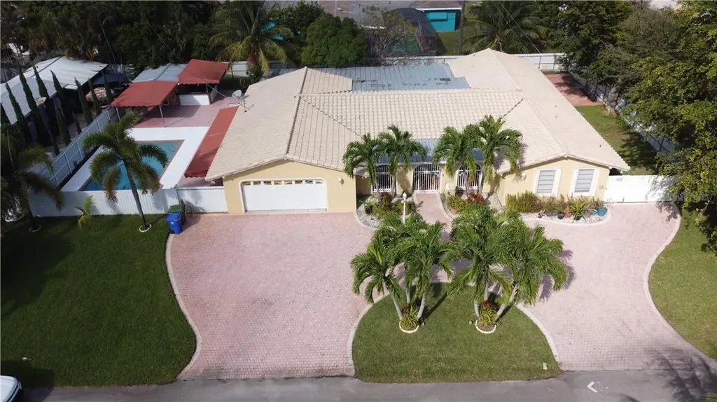 6901 SW 16th Street Pembroke Pines FL 33023