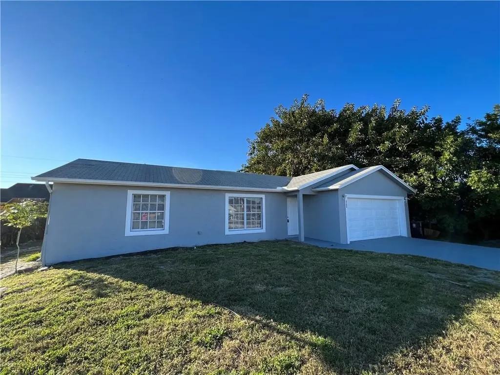 2104 SE Stargrass Street Port St Lucie FL 34984