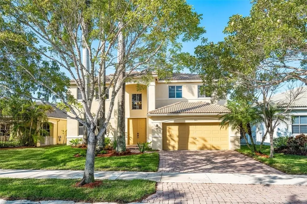 905 Nandina Drive Weston FL 33327