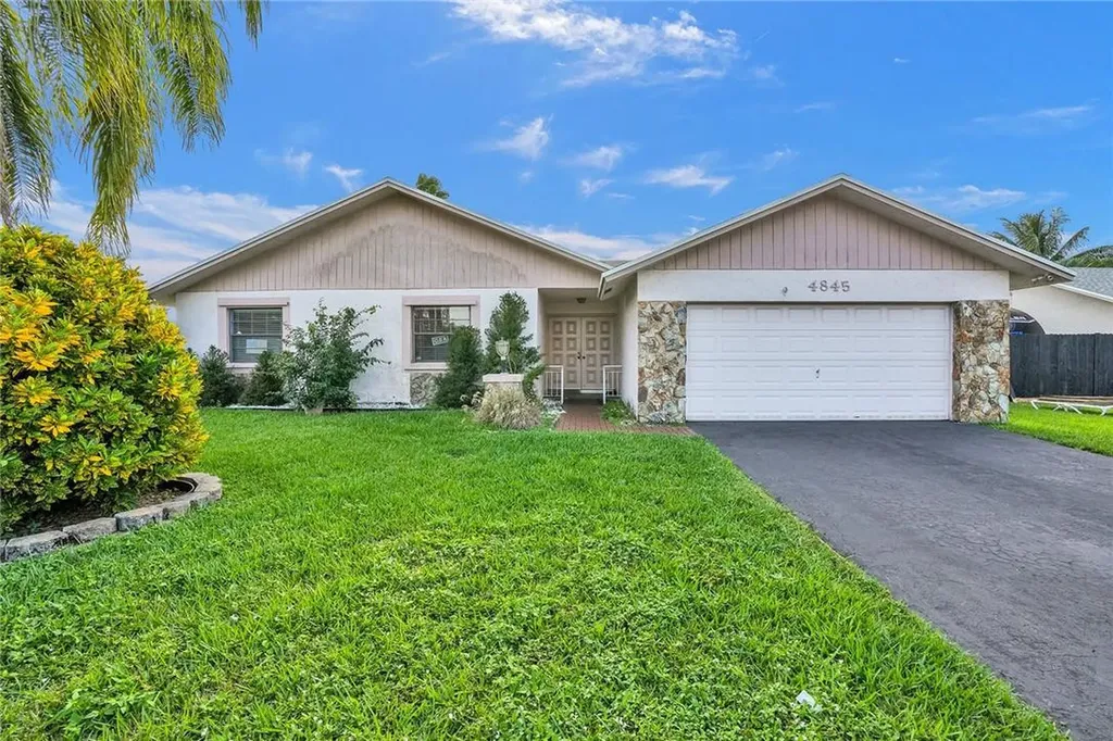 4845 NW 93rd Avenue Sunrise FL 33351