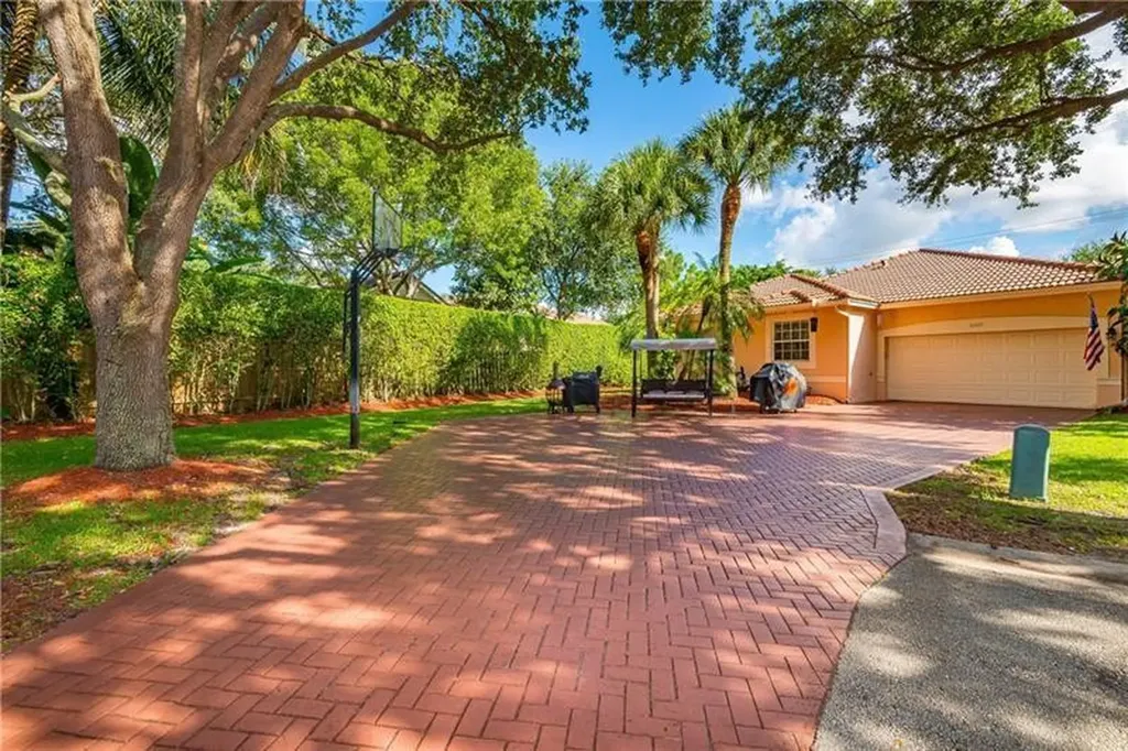 6269 NW 78th Manor Parkland FL 33067