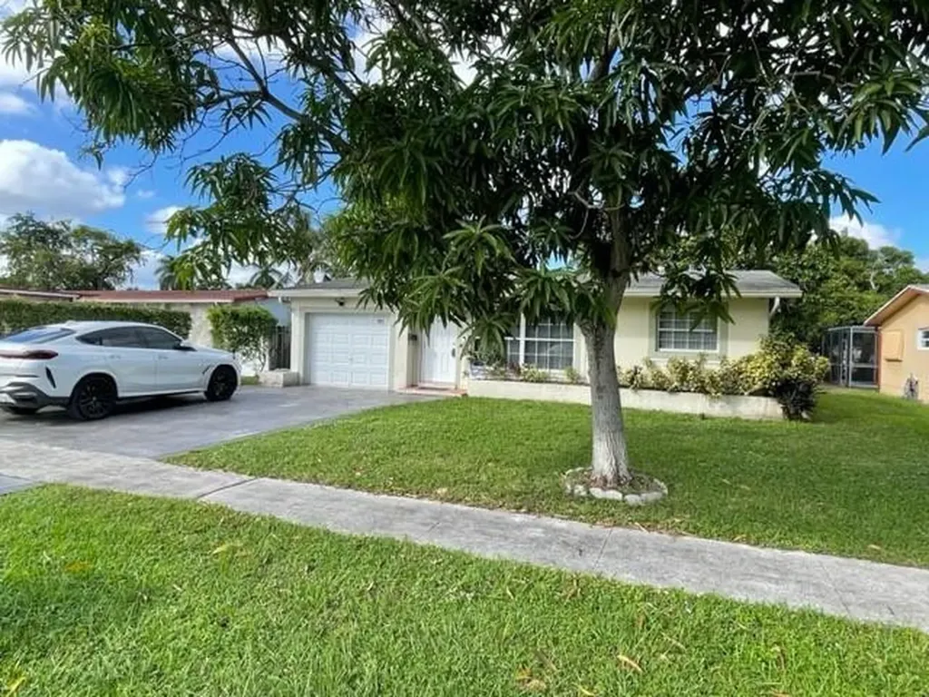 7601 NW 21st Court Sunrise FL 33322