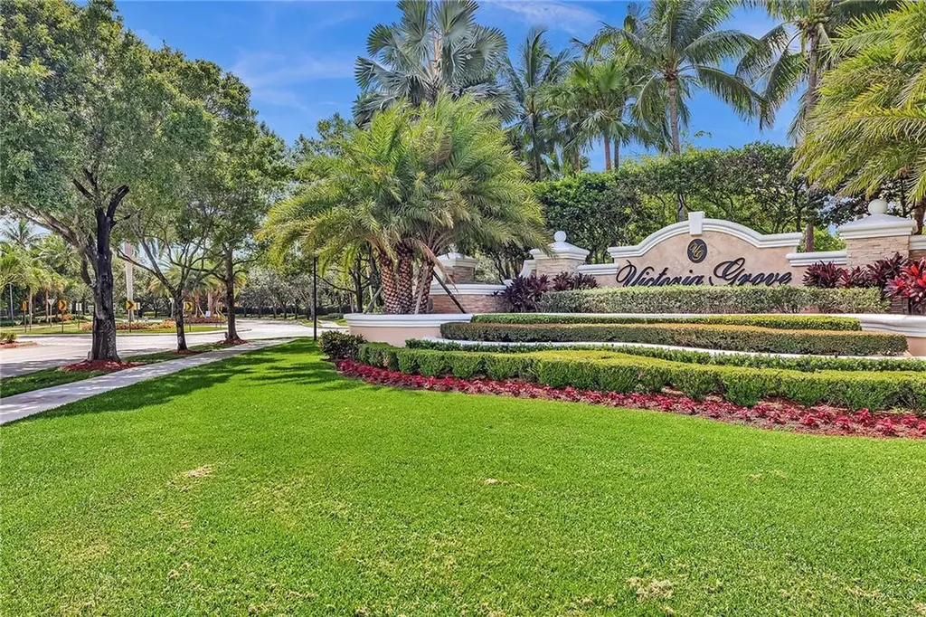 287 Berenger Walk Royal Palm Beach FL 33414