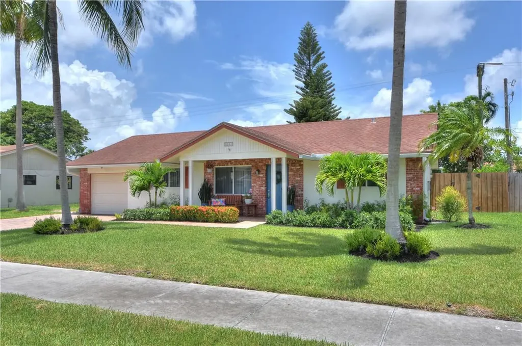 1761 NW 43rd Street Oakland Park FL 33309