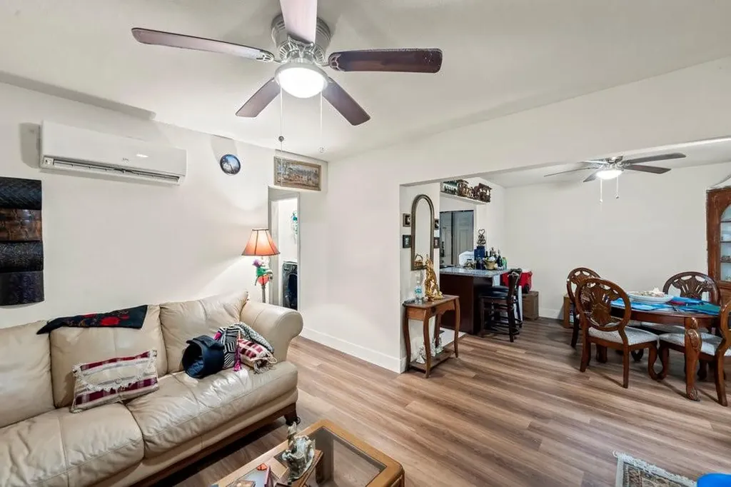 227 SW 14th Avenue Miami FL 33135