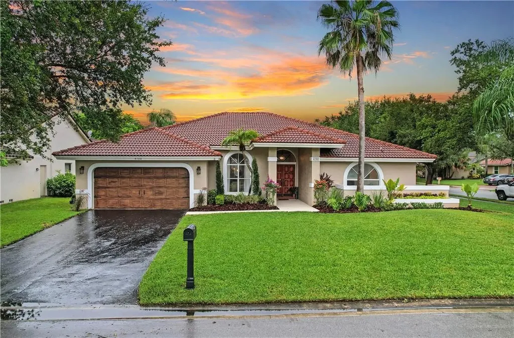 4788 NW 98th Lane Coral Springs FL 33076
