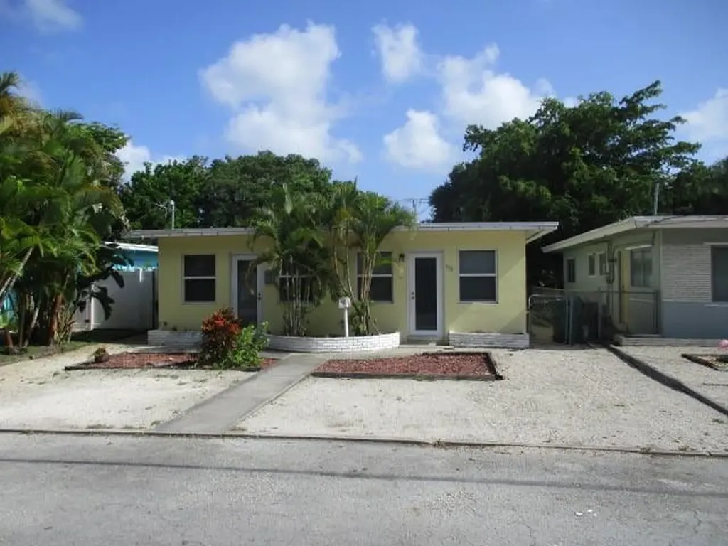 1534 NE 32nd Street Oakland Park FL 33334