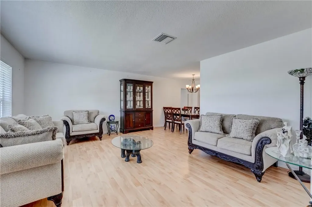7000 NW 70th Street Tamarac FL 33321