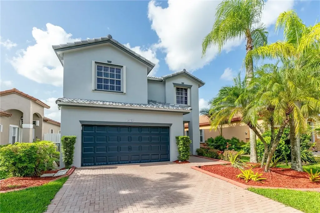 19243 NW 12th Manor Pembroke Pines FL 33029