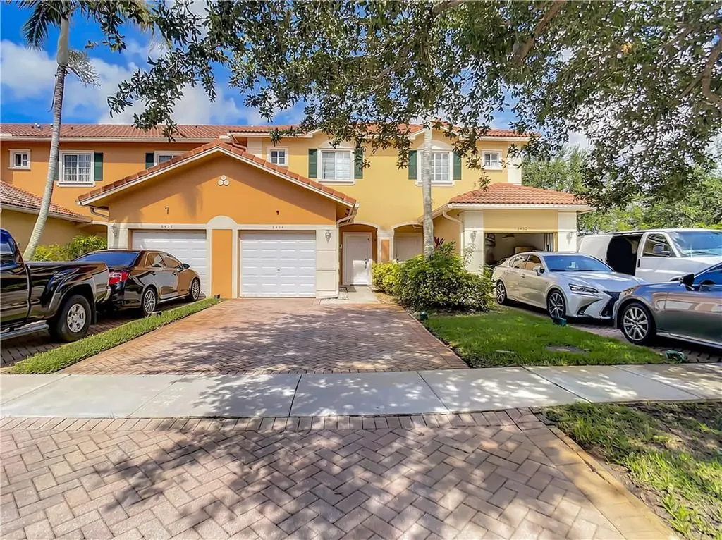 6404 Catalina Lane Tamarac FL 33321