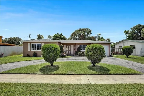 4221 NW 36th Way Lauderdale Lakes FL 33309