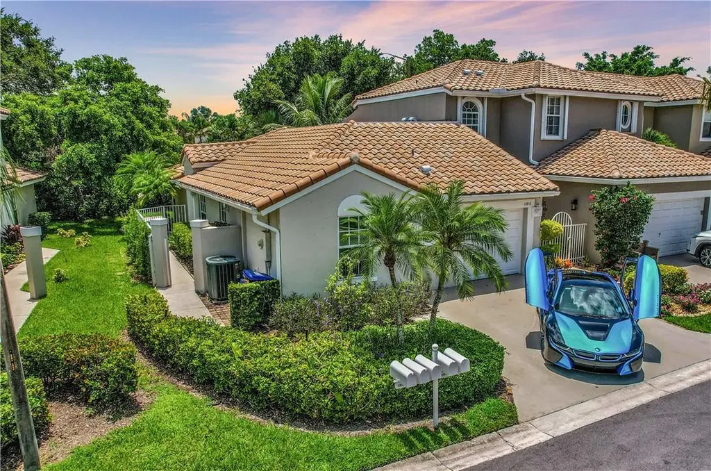11812 NW 56th Street Coral Springs FL 33076
