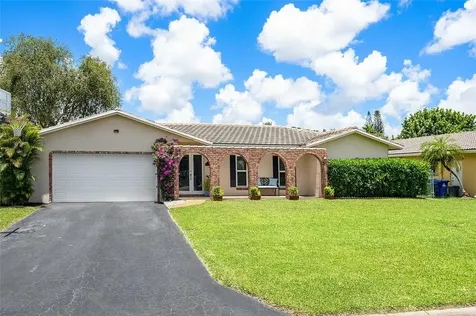 1073 NW 83rd Drive Coral Springs FL 33071
