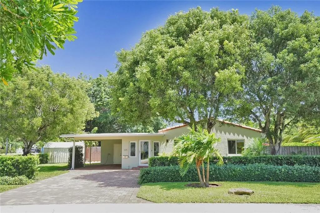 305 NE 25th Street Wilton Manors FL 33305