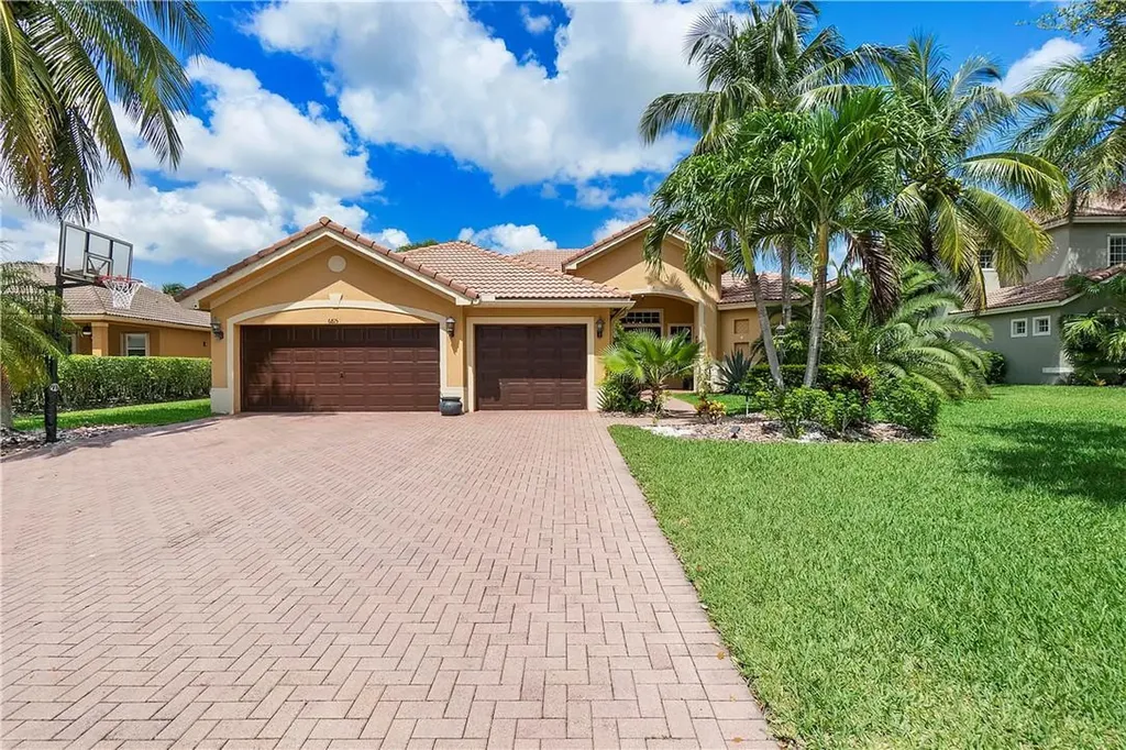 6815 NW 108th Avenue Parkland FL 33076