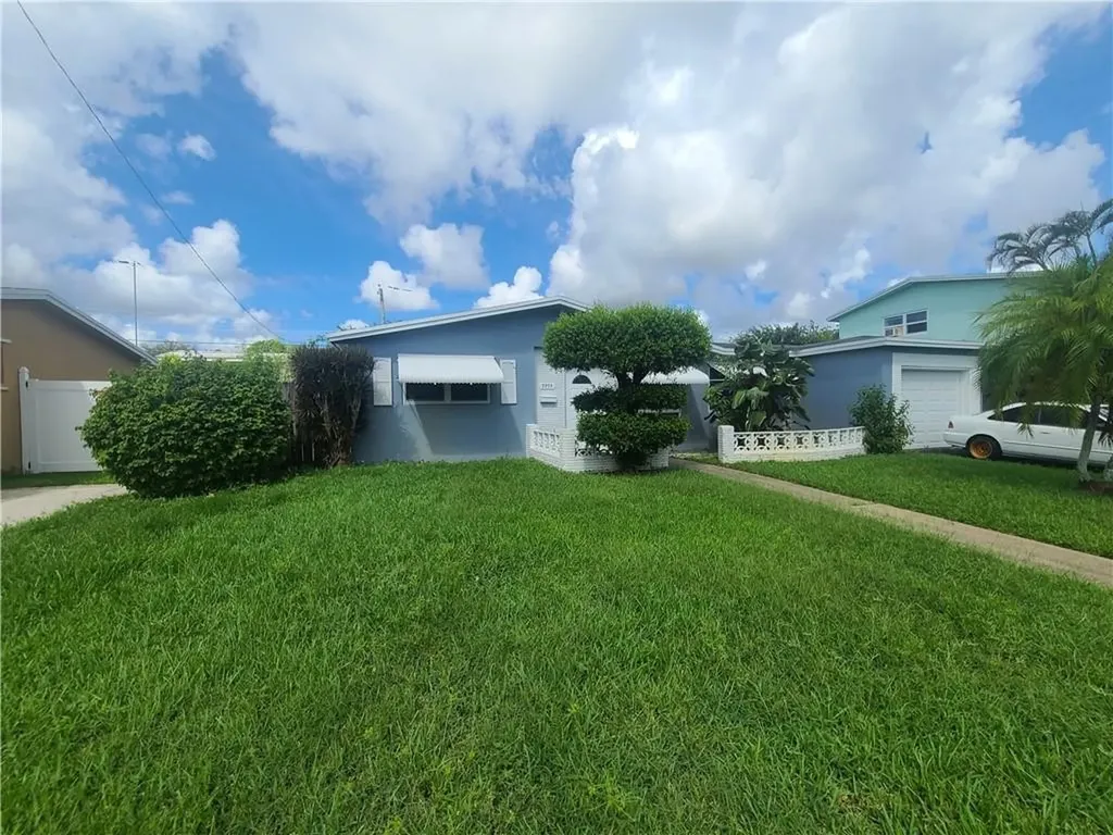 3999 NW 38th Avenue Lauderdale Lakes FL 33309