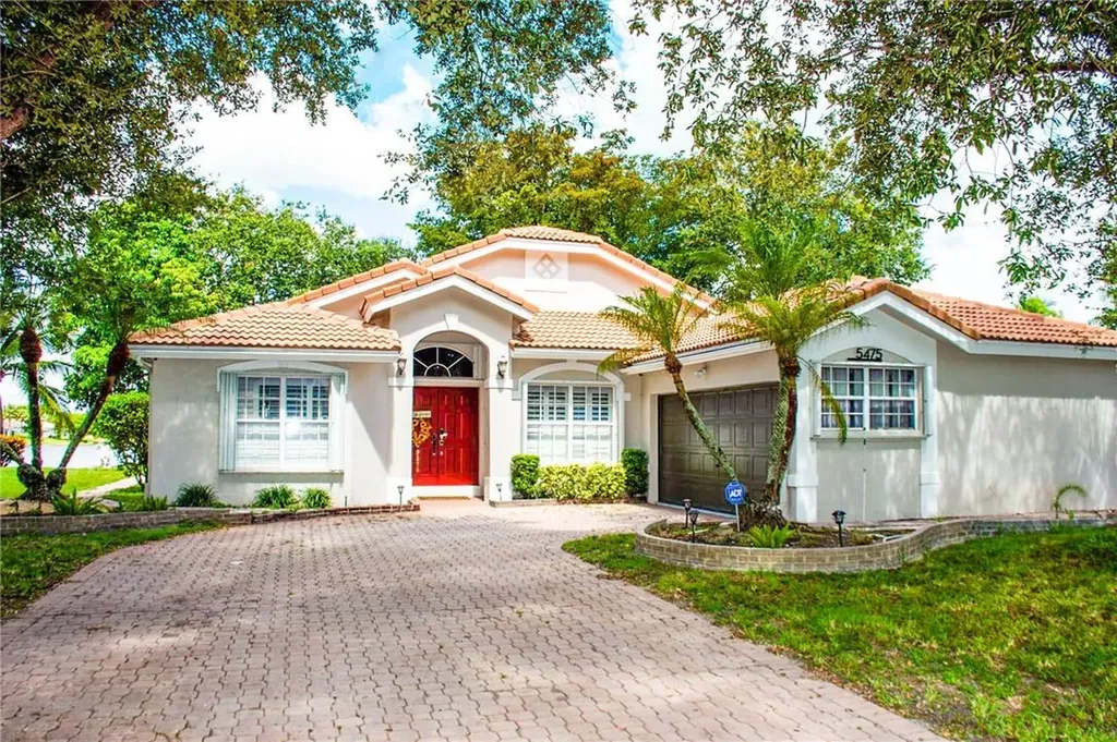 5475 NW 41st Terrace Coconut Creek FL 33073