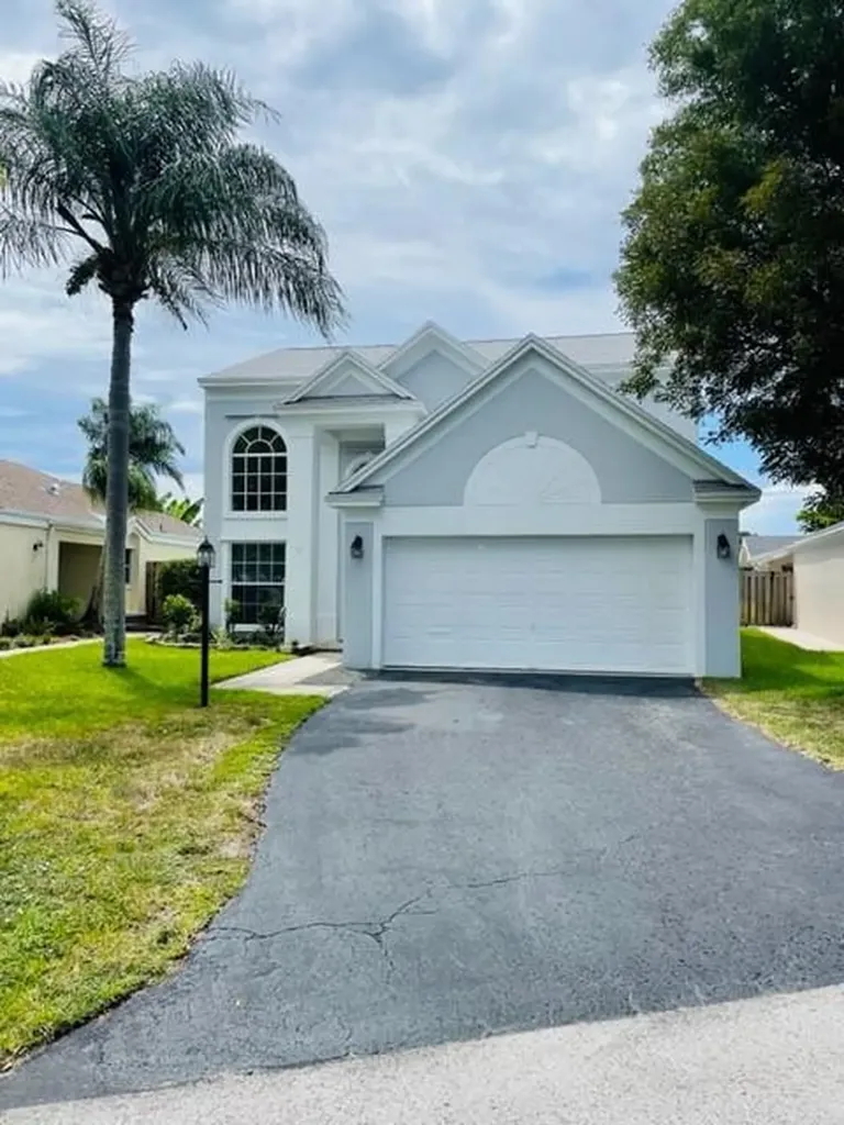 15 Swallow Drive Boynton Beach FL 33436
