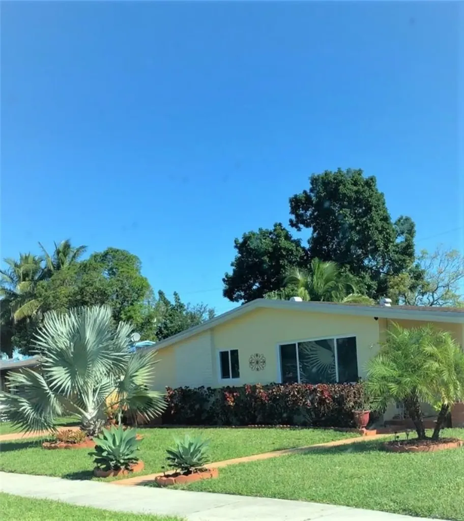 18825 NW 19th Court Miami Gardens FL 33056