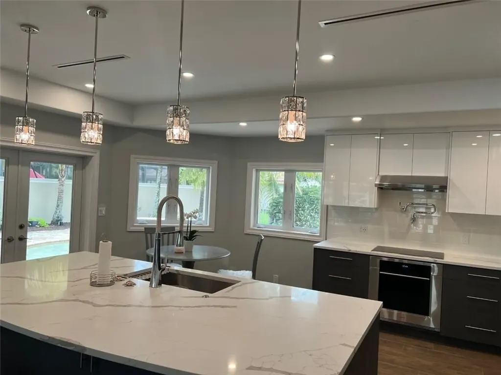 5012 NW 59th Way Coral Springs FL 33067