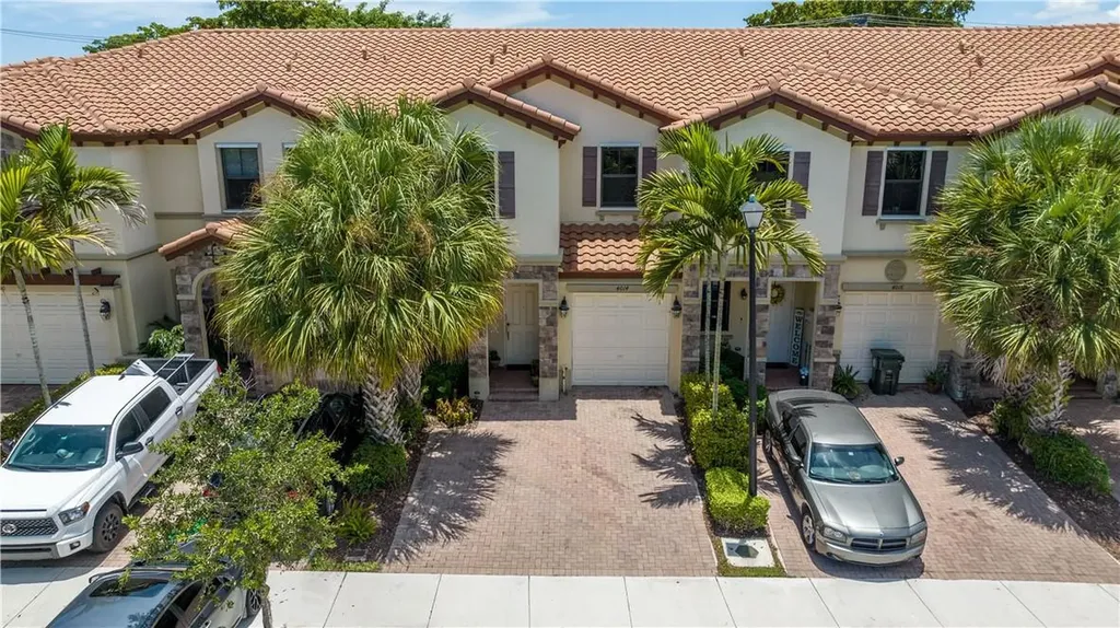 4014 Devenshire Court Coconut Creek FL 33073