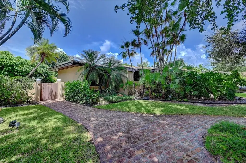 10626 NE 11th Avenue Miami Shores FL 33138