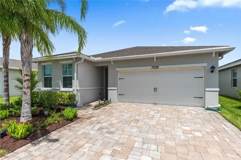 7228 SE Sebona Court Hobe Sound FL 33455