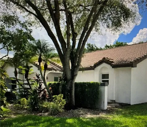 2270 Columbia Weston FL 33326