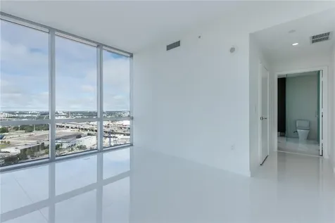 851 NE 1st Avenue Miami FL 33132