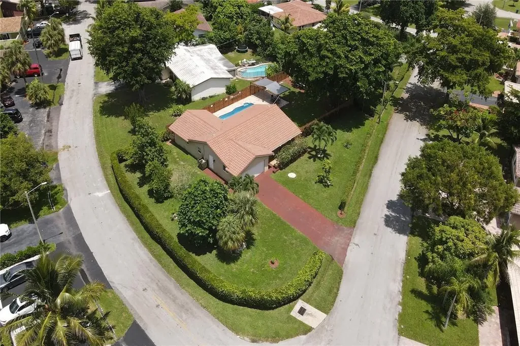 4311 NW 80th Avenue Coral Springs FL 33065