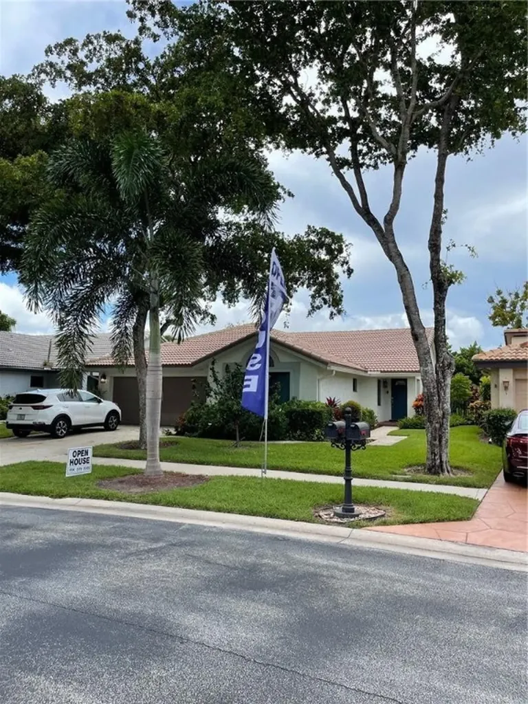 10769 Santa Laguna Drive Boca Raton FL 33428