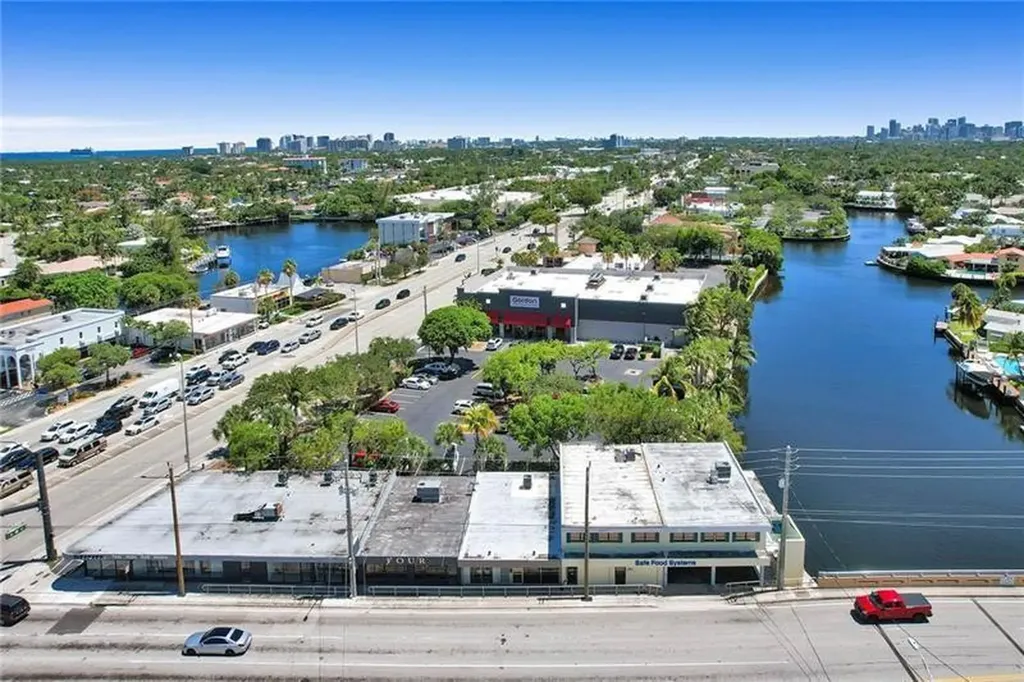 2206 NE 26th Street Wilton Manors FL 33305