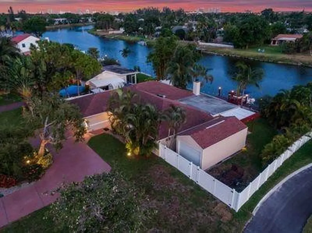 864 Avocet Road Delray Beach FL 33444
