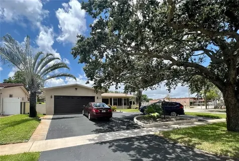 2230 N 50th Avenue Hollywood FL 33021