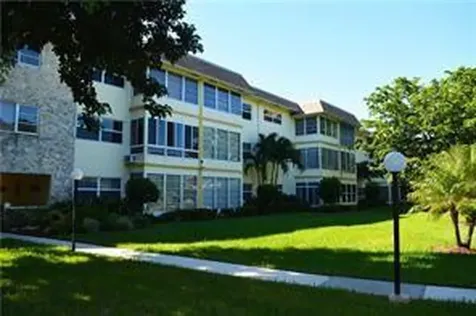 5131 W Oakland Park Boulevard Lauderdale Lakes FL 33313