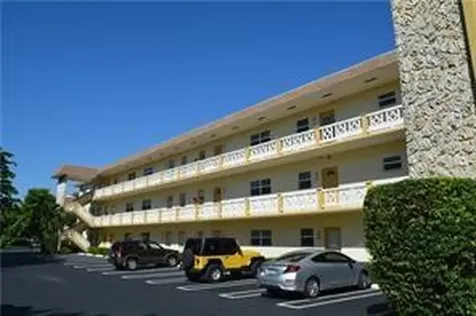 5131 W Oakland Park Boulevard Lauderdale Lakes FL 33313