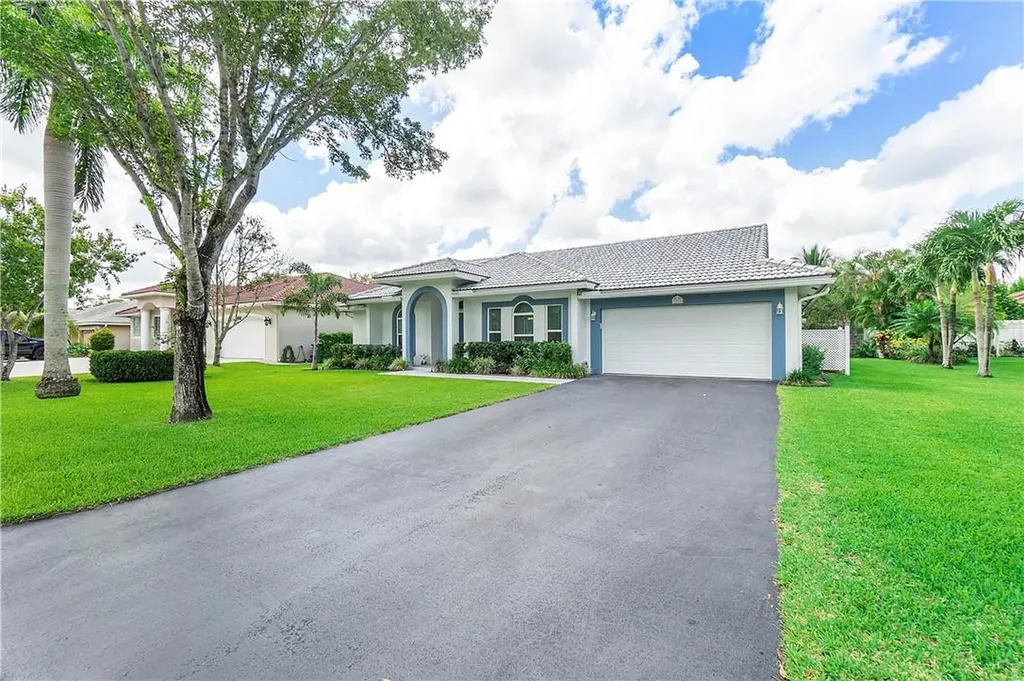 8848 NW 45th Place Coral Springs FL 33065