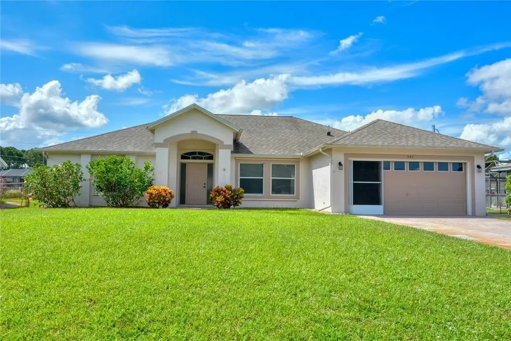 542 SE Voltair Terrace Port St Lucie FL 34983